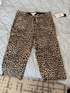 89th & Madison Leopard Print Capri